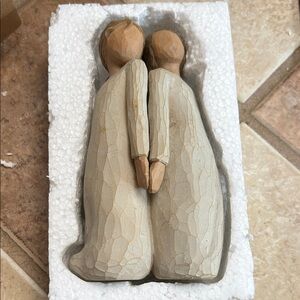 Willow Tree Twins statue